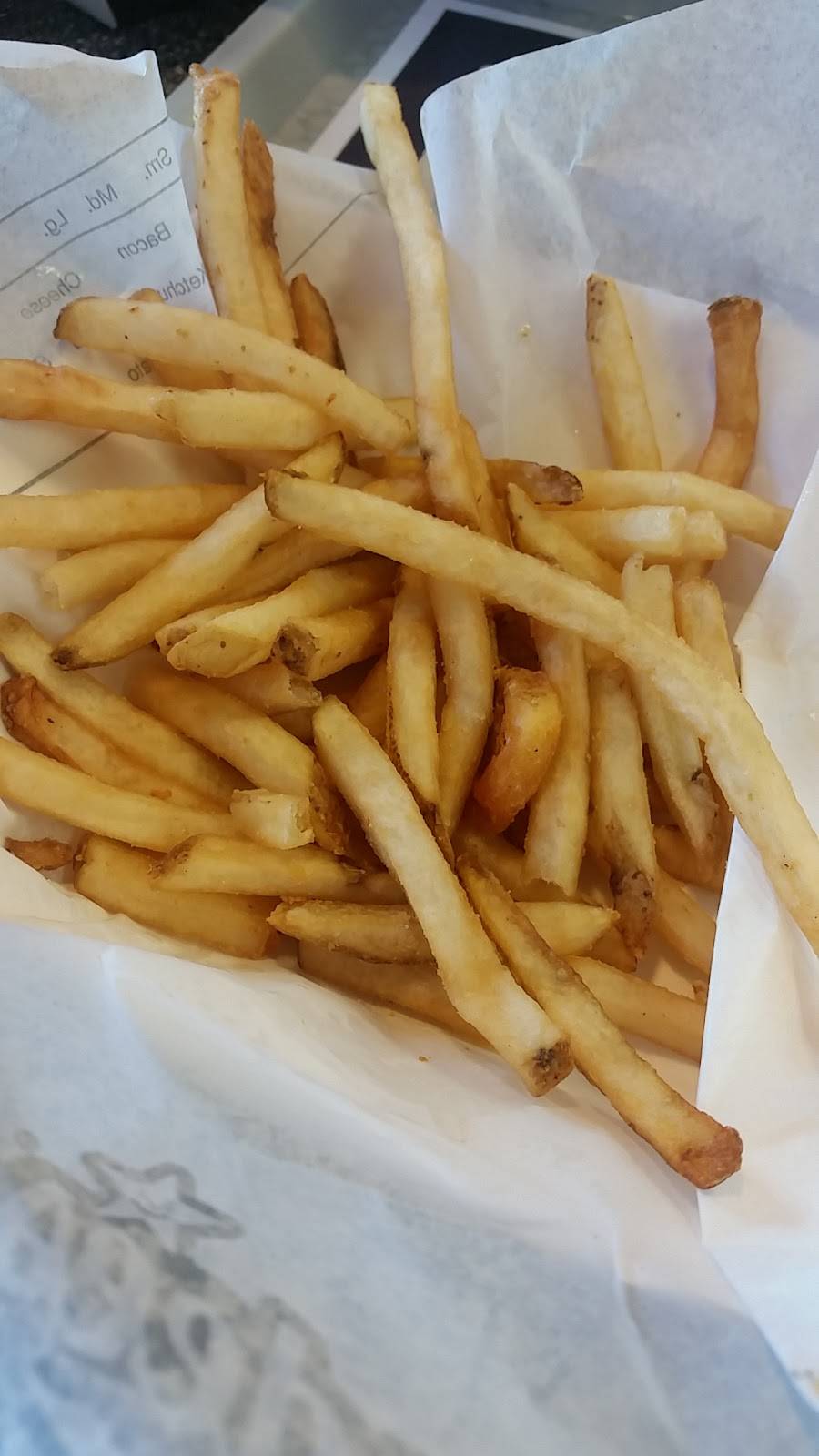 Hardees | restaurant | 2625 Columbus St, Ottawa, IL 61350, USA | 8154348688 OR +1 815-434-8688