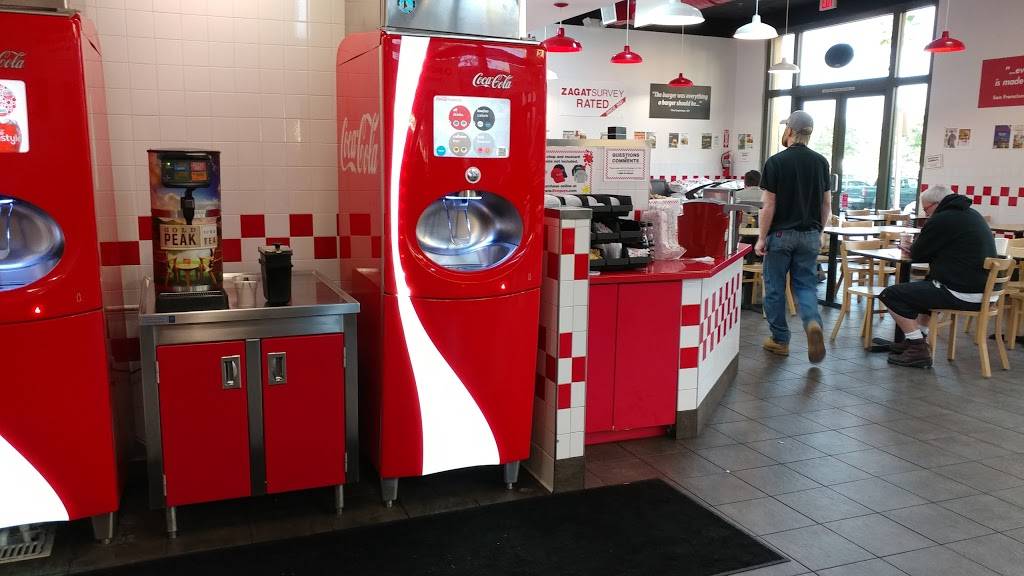 Five Guys | meal takeaway | 10060 Alabama St, Redlands, CA 92374, USA | 9093356666 OR +1 909-335-6666