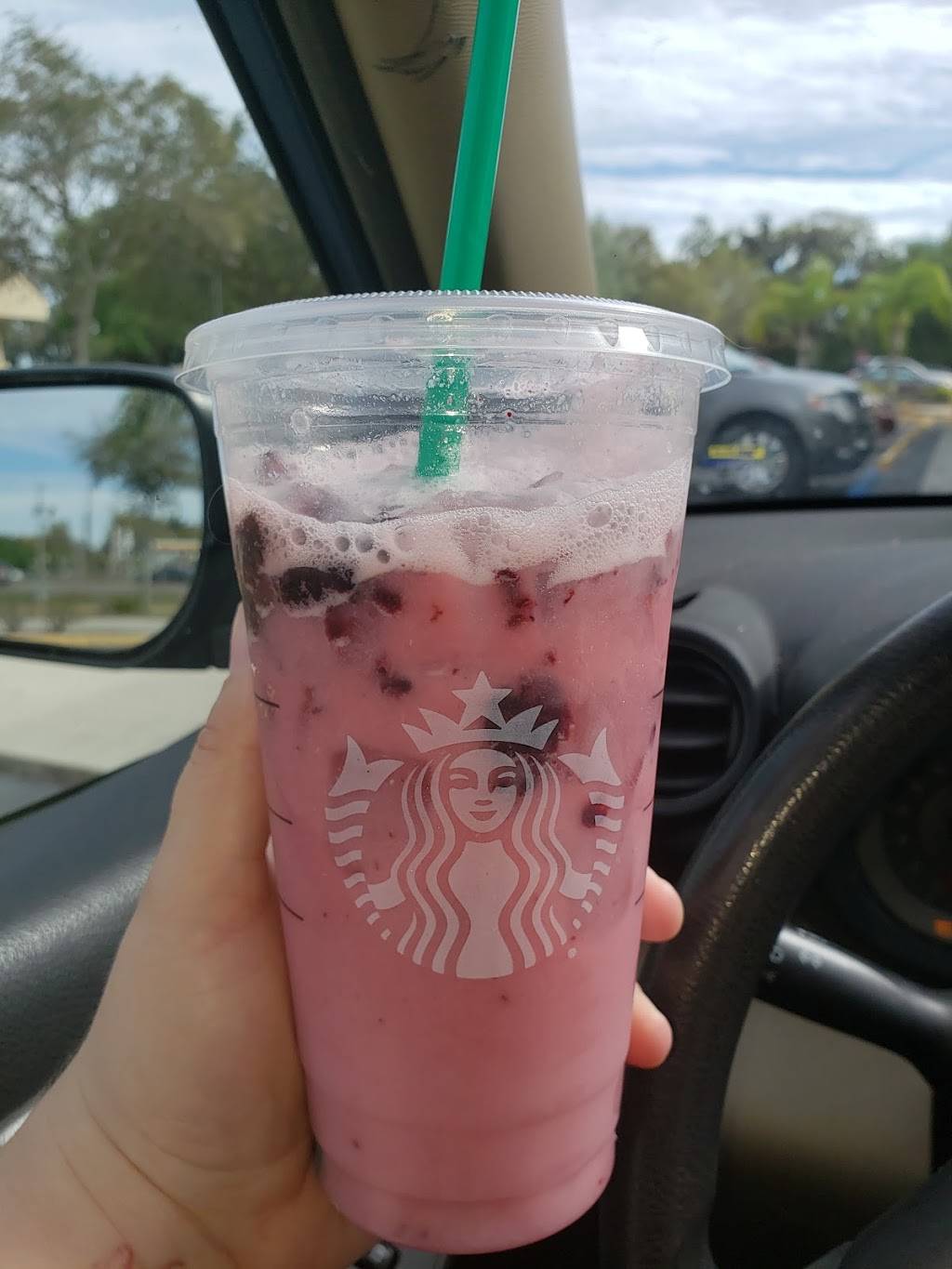Starbucks | cafe | 6285 US 301 N, Ellenton, FL 34222, USA | 9417133322 OR +1 941-713-3322