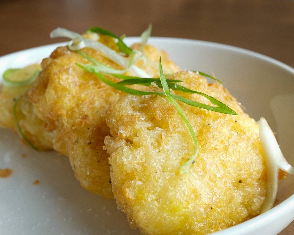 Thum | restaurant | 2238 N Farwell Ave, Milwaukee, WI 53202, USA | 4147639081 OR +1 414-763-9081