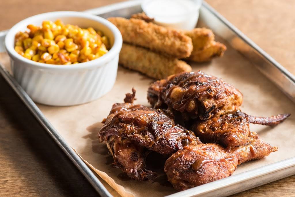 Wrigley BBQ | restaurant | 3555 North Broadway, Chicago, IL 60657, USA | 7734721227 OR +1 773-472-1227