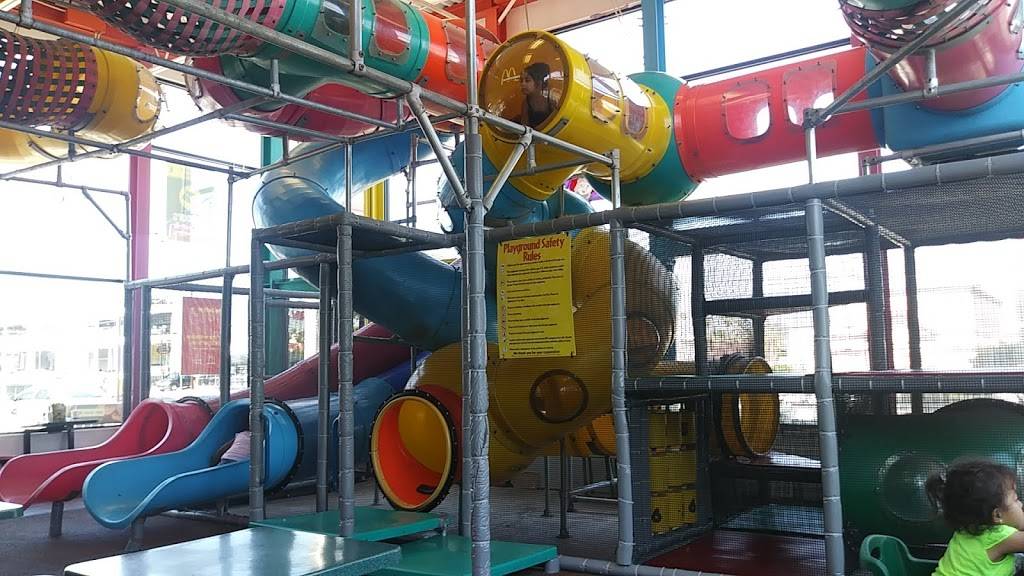 McDonalds | cafe | 11015 Sepulveda Blvd, Mission Hills, CA 91345, USA | 8183618696 OR +1 818-361-8696