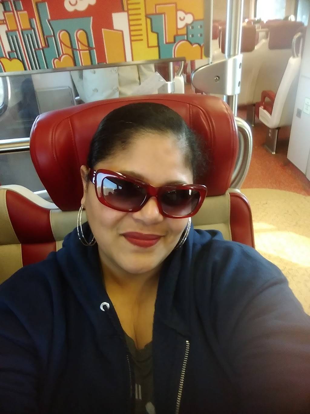 East Maine Fish & Chips | restaurant | 312 Putnam St, Bridgeport, CT 06608, USA | 2033665561 OR +1 203-366-5561