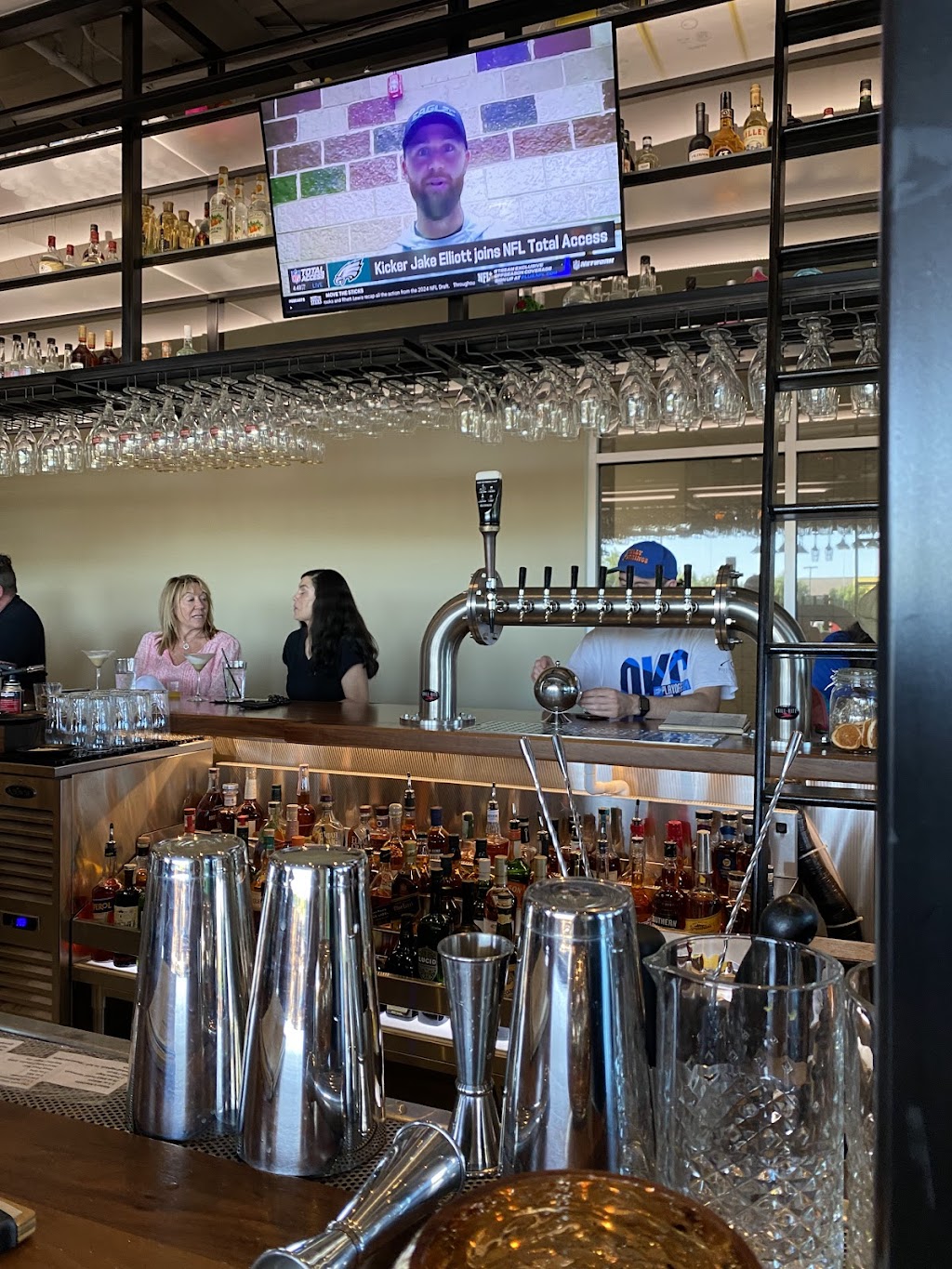 Sidecar Barley & Wine Bar | restaurant | 851 W I- 35 Frontage Rd #210, Edmond, OK 73034, USA | 4059063157 OR +1 405-906-3157