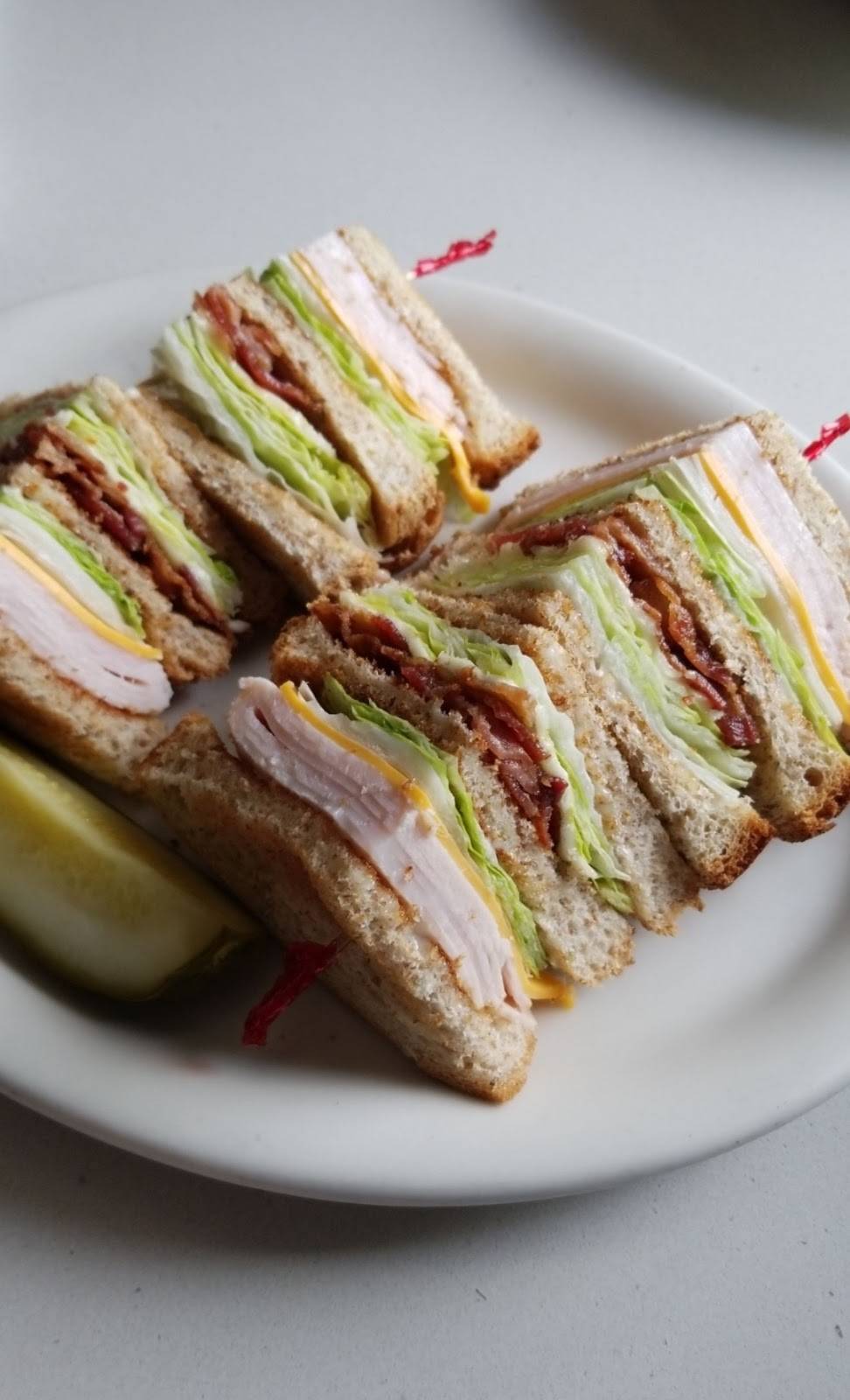 Lulus of Commerce | restaurant | 1001 Welch Rd #114, Commerce Charter Twp, MI 48390, USA | 2486691937 OR +1 248-669-1937