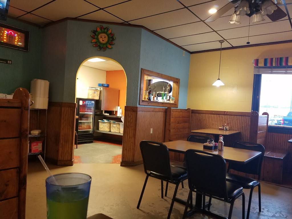 Los Tres Amigos | restaurant | 1822 Vaughn Rd, Wood River, IL 62095, USA | 6182599730 OR +1 618-259-9730