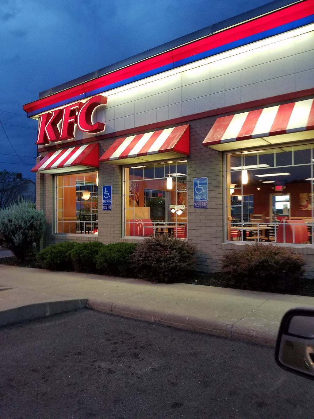 KFC | restaurant | 2160 Maple Ave, Zanesville, OH 43701, USA | 7404549723 OR +1 740-454-9723