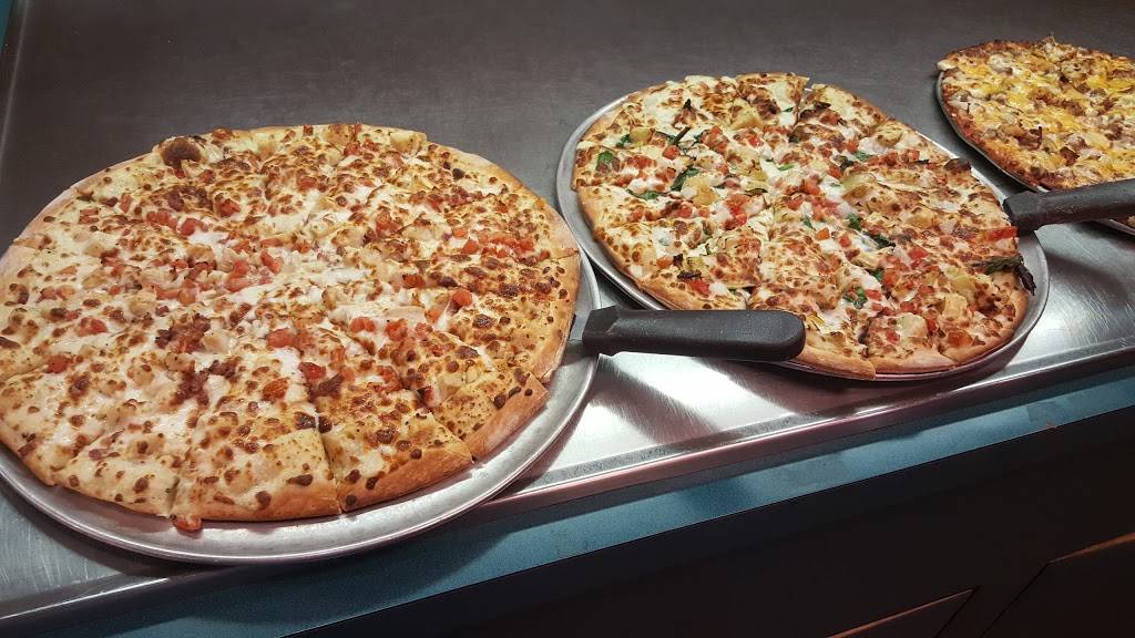 Broadway Pizza | restaurant | 2025 West River Rd N, Minneapolis, MN 55411, USA | 6125297745 OR +1 612-529-7745