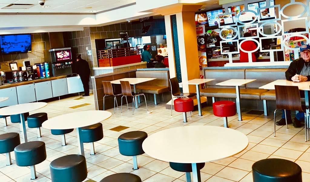 McDonalds | cafe | 3254 Hill Star Drive, Newcastle, OK 73065, USA | 4053875888 OR +1 405-387-5888