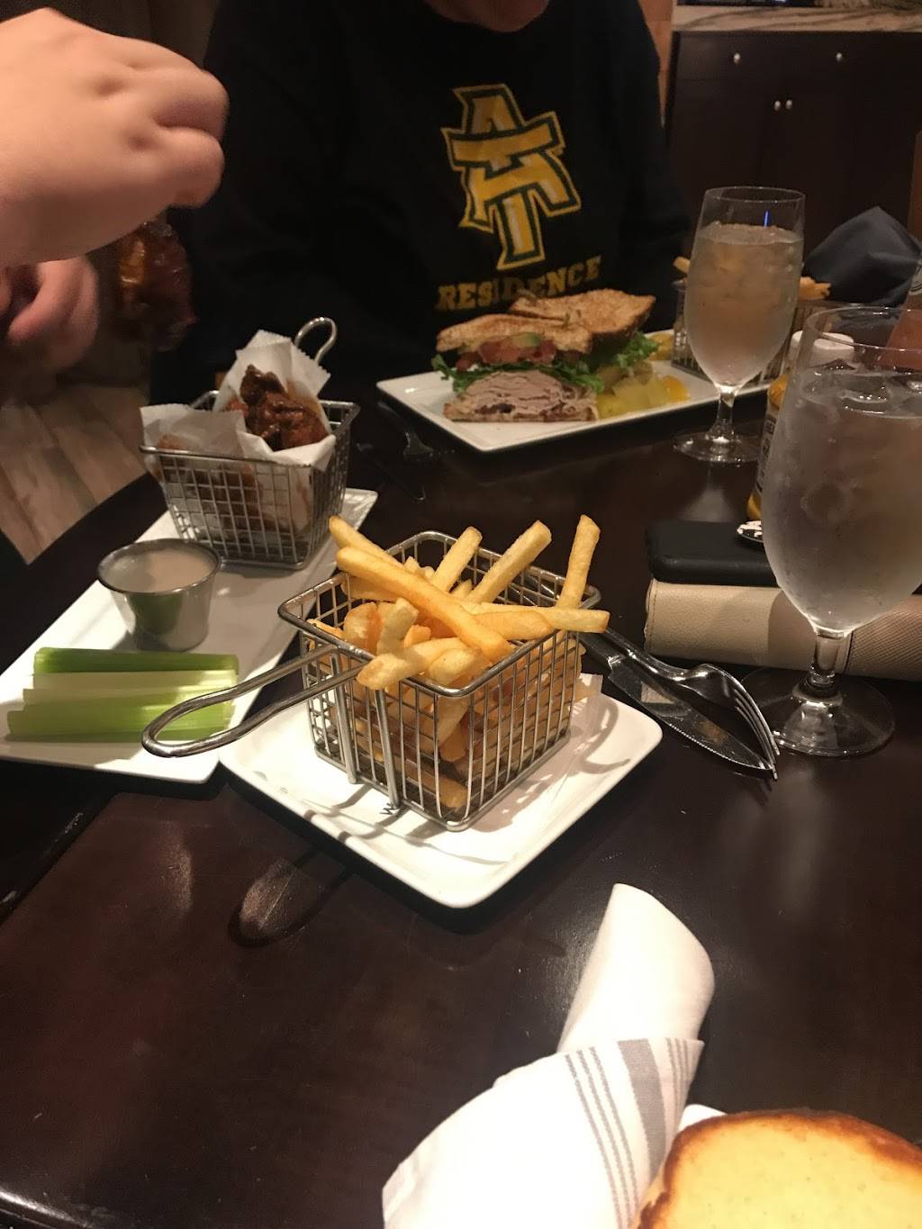 Benchmark Restaurant | restaurant | 6100 N River Rd, Rosemont, IL 60018, USA | 8476981389 OR +1 847-698-1389