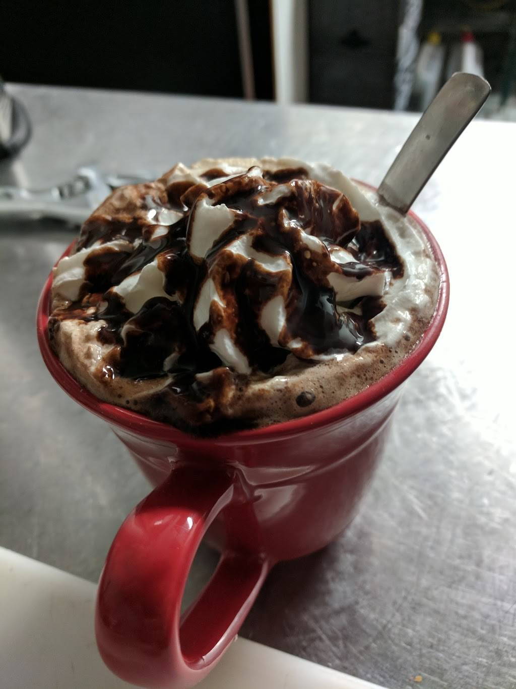 Blackbird Tavern LLC | restaurant | 6 Way Rd, Middlefield, CT 06455, USA | 8603490860 OR +1 860-349-0860