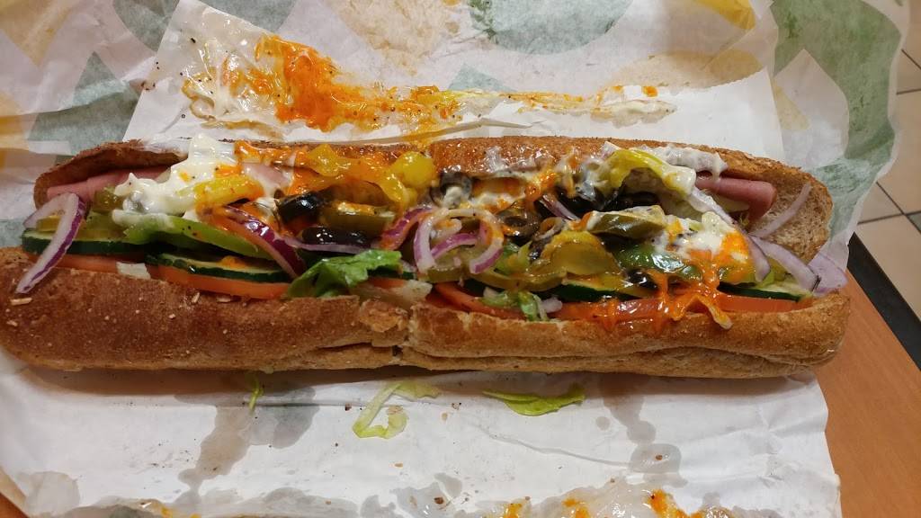 Subway Restaurants | restaurant | 1611 S Centre Parkway, Suite A, Felicita Junction, Escondido, CA 92025, USA | 7607388580 OR +1 760-738-8580