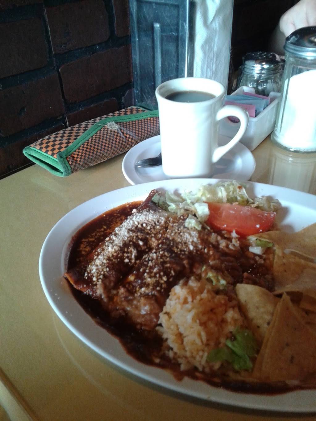 La Chispa De Oro Restaurant | restaurant | 2217 East Cesar E Chavez Avenue, Los Angeles, CA 90033, USA | 3235260793 OR +1 323-526-0793