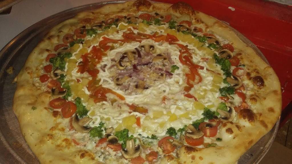 Hot Tomatoes | restaurant | 717 S Broadway, Baltimore, MD 21231, USA | 4105634453 OR +1 410-563-4453