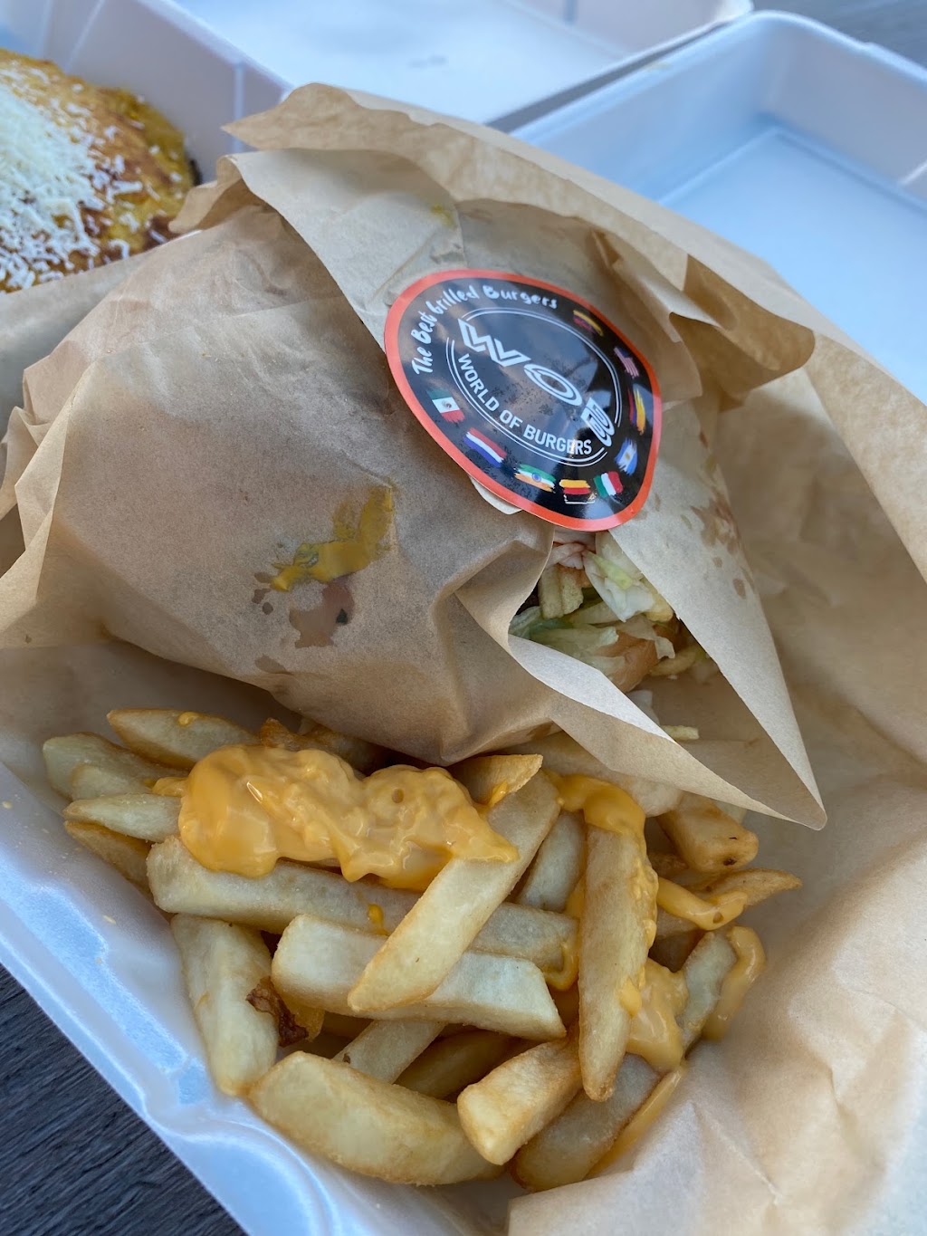 World of Burgers (Food Truck) | restaurant | 8131 Jones Rd, Jersey Village, TX 77065, USA | 8322090394 OR +1 832-209-0394