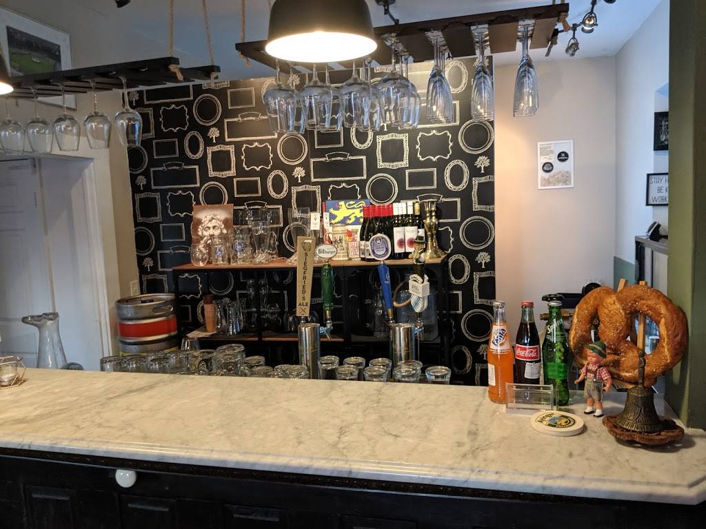 Siegfrieds Restaurant | restaurant | 1869 Fruitville Rd, Sarasota, FL 34236, USA | 9413309330 OR +1 941-330-9330