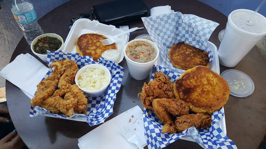 Toris Place | restaurant | 1525 Grand Ave, Sacramento, CA 95838, USA | 9166466038 OR +1 916-646-6038