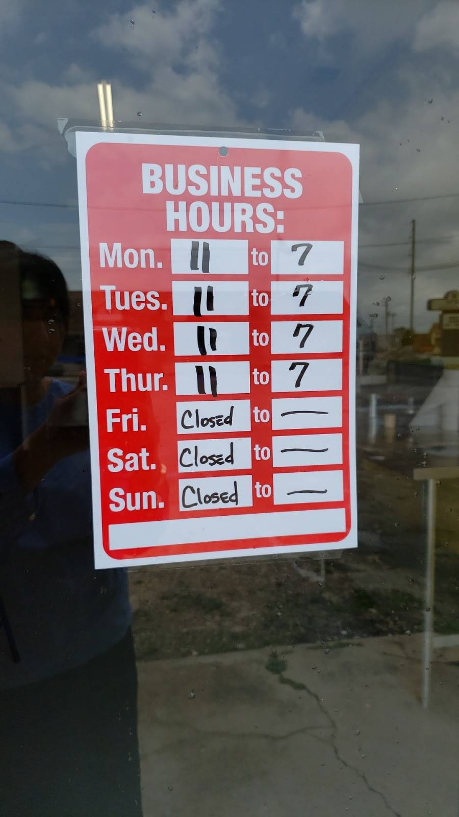 Lalas | restaurant | 108 S Front St, Kyle, TX 78640, USA | 5122620126 OR +1 512-262-0126