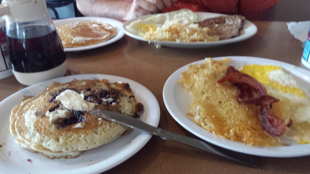 Olde Towne Pancake House and Catering | restaurant | 142 Boone St, Jonesborough, TN 37659, USA | 4239138111 OR +1 423-913-8111