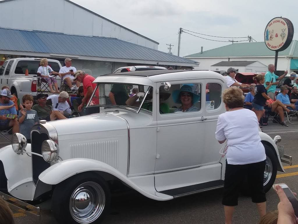Sonic Drive-In | restaurant | 112 Jeff Davis Ave, Long Beach, MS 39560, USA | 2288641817 OR +1 228-864-1817