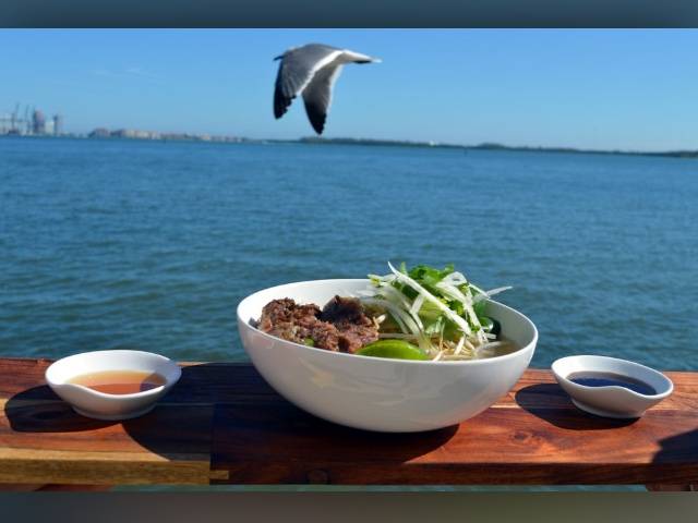 Poke Life | restaurant | 1200 Brickell Bay Dr Unit 108, Miami, FL 33131, USA | 7862929309 OR +1 786-292-9309