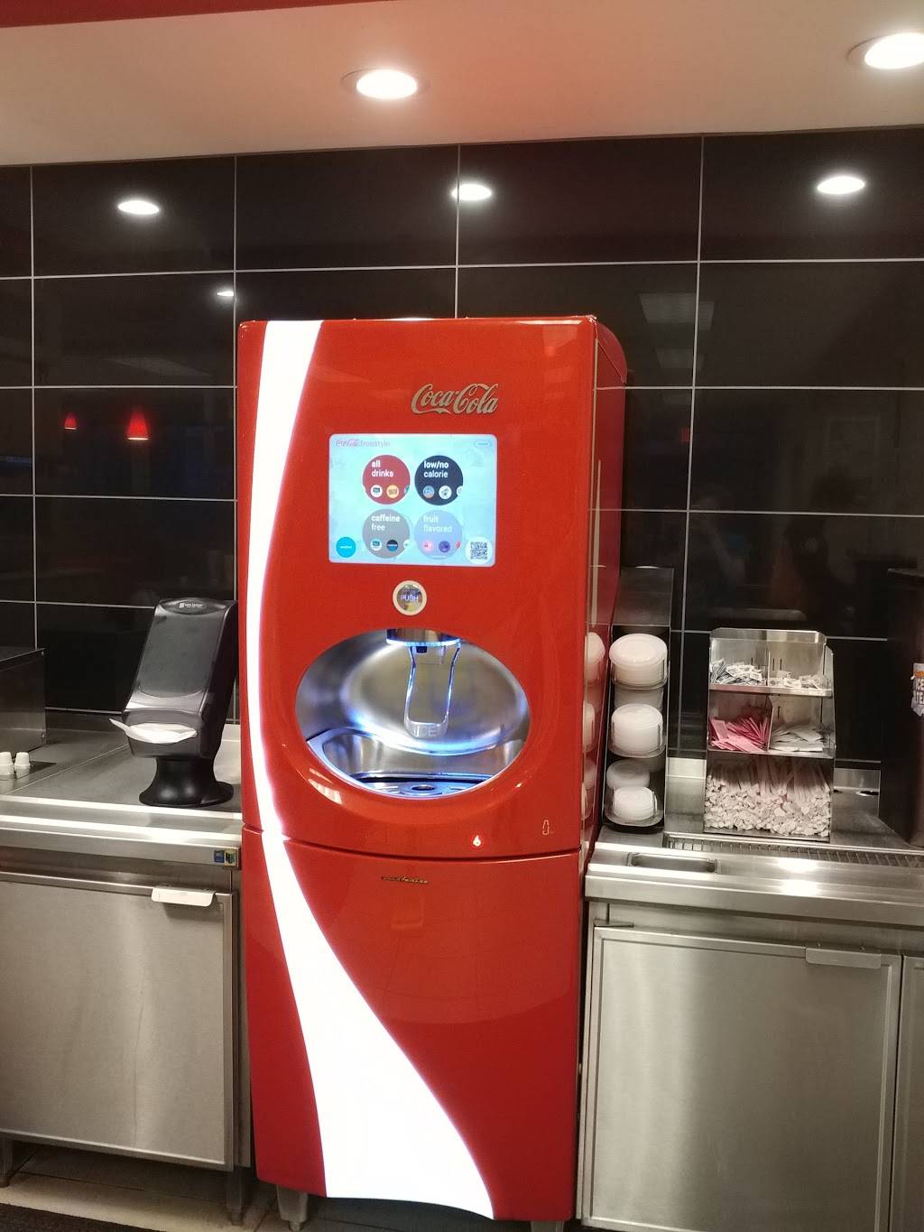 Burger King | restaurant | 9590 Main St, Woodstock, GA 30188, USA | 6783356990 OR +1 678-335-6990