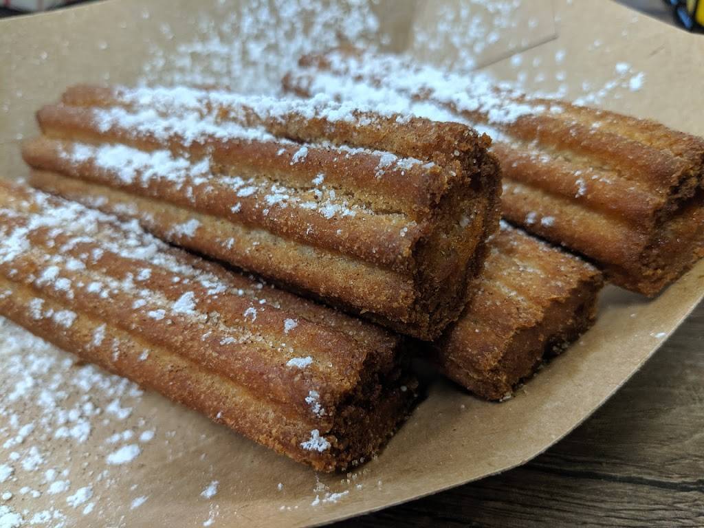 Seaside Dogs and Grill | restaurant | 2137 Upton Dr #324, Virginia Beach, VA 23454, USA | 7574536479 OR +1 757-453-6479