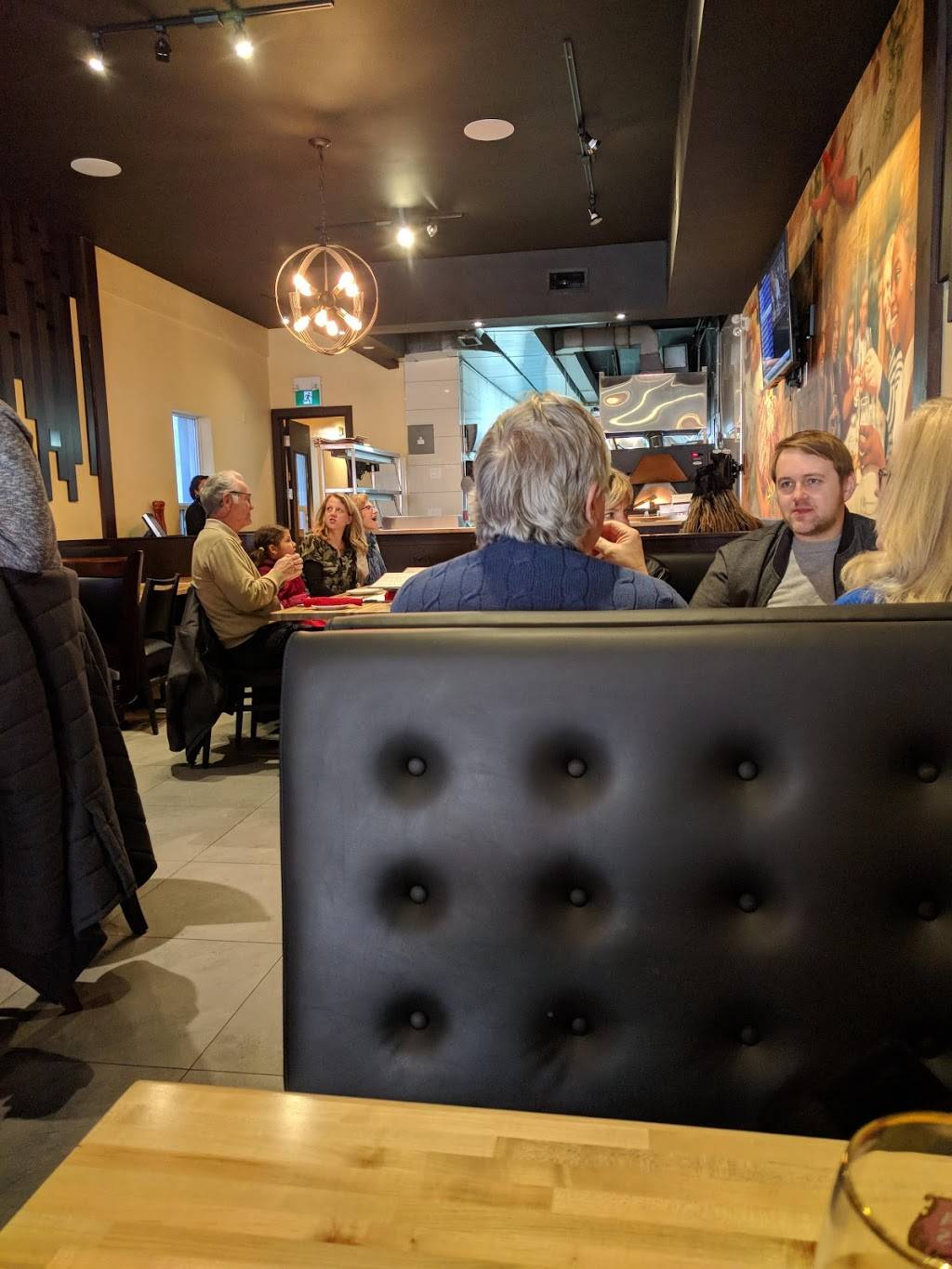 SLATE Restaurant & Bar | restaurant | 2237 Queen St E, Toronto, ON M4E 2Z9, Canada | 4166860800 OR +1 416-686-0800