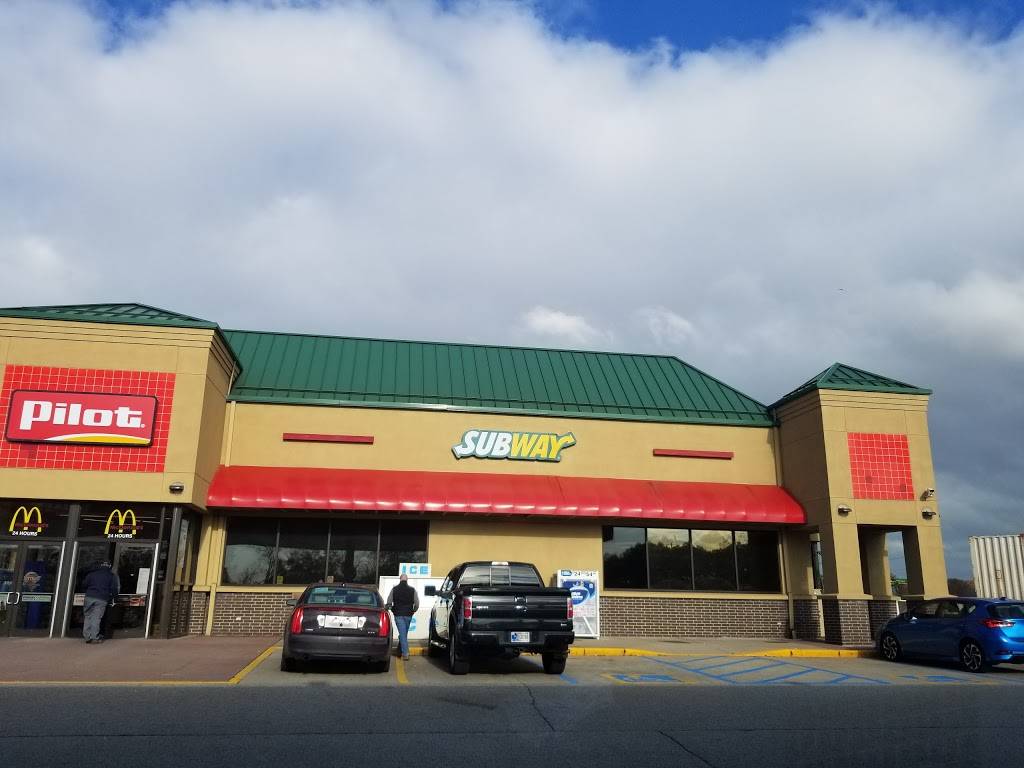 Pilot Travel Center | restaurant | 243 Melton Rd, Burns Harbor, IN 46304, USA | 2197875705 OR +1 219-787-5705