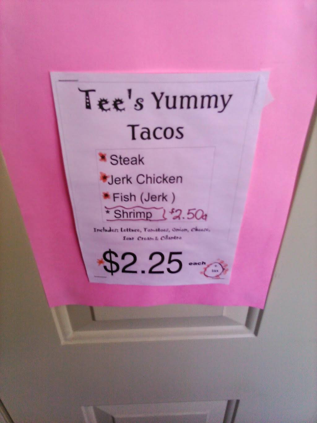 Tees Snack Shop | restaurant | 5118 W Madison St, Chicago, IL 60644, USA | 7732611306 OR +1 773-261-1306