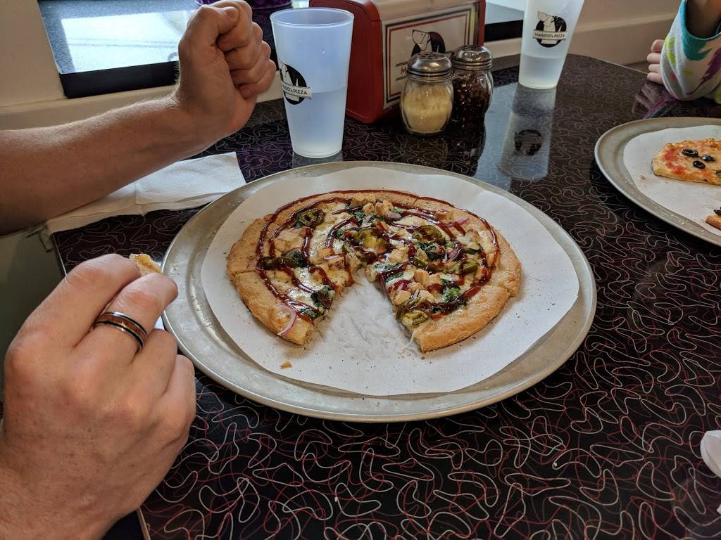 Magoos Pizza | restaurant | 1875 University Ave, Dubuque, IA 52001, USA | 5638450604 OR +1 563-845-0604