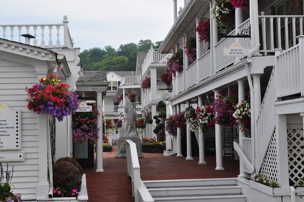 Danfords Hotel & Marina | restaurant | 25 E Broadway, Port Jefferson, NY 11777, USA | 6319285200 OR +1 631-928-5200