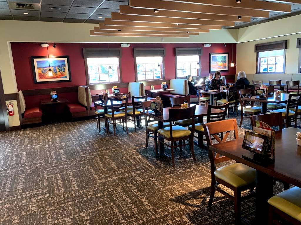 Olive Garden Italian Restaurant | meal takeaway | CAPITOLA MALL, 3400 Clares St, Capitola, CA 95010, USA | 8314620120 OR +1 831-462-0120