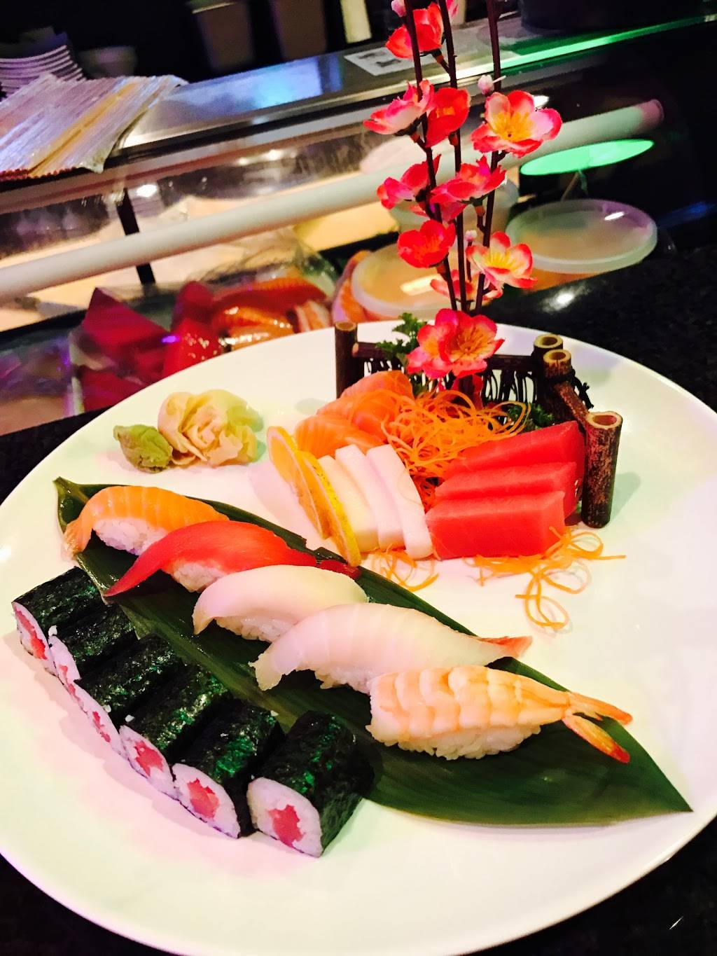 Tokyo Japanese Steakhouse & Sushi Bar | restaurant | 979 W Will Rogers Blvd, Claremore, OK 74017, USA | 9182832226 OR +1 918-283-2226