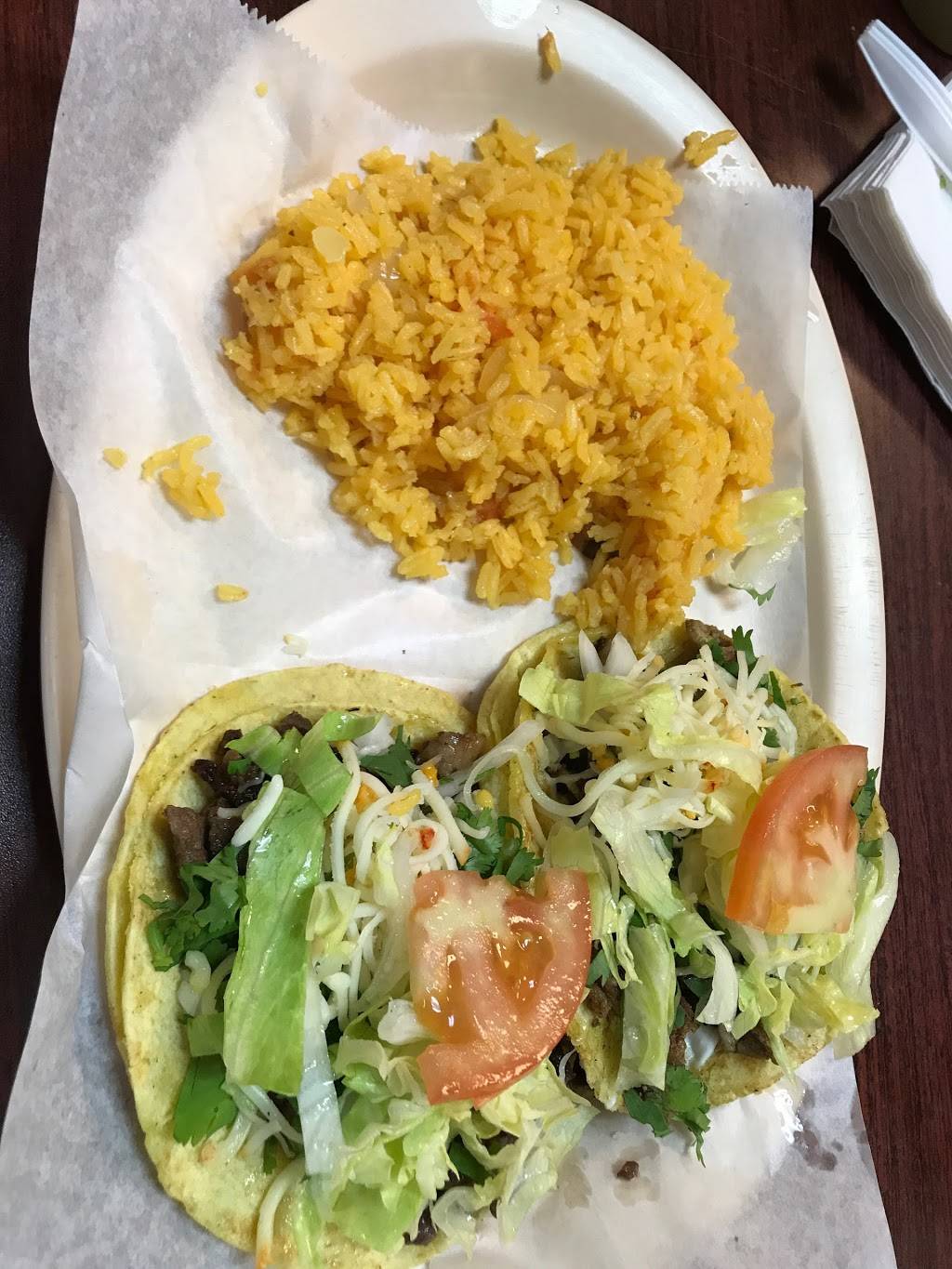 Taqueria El Jardin | restaurant | 1303 W Huron St #1, Chicago, IL 60642, USA | 3124559523 OR +1 312-455-9523