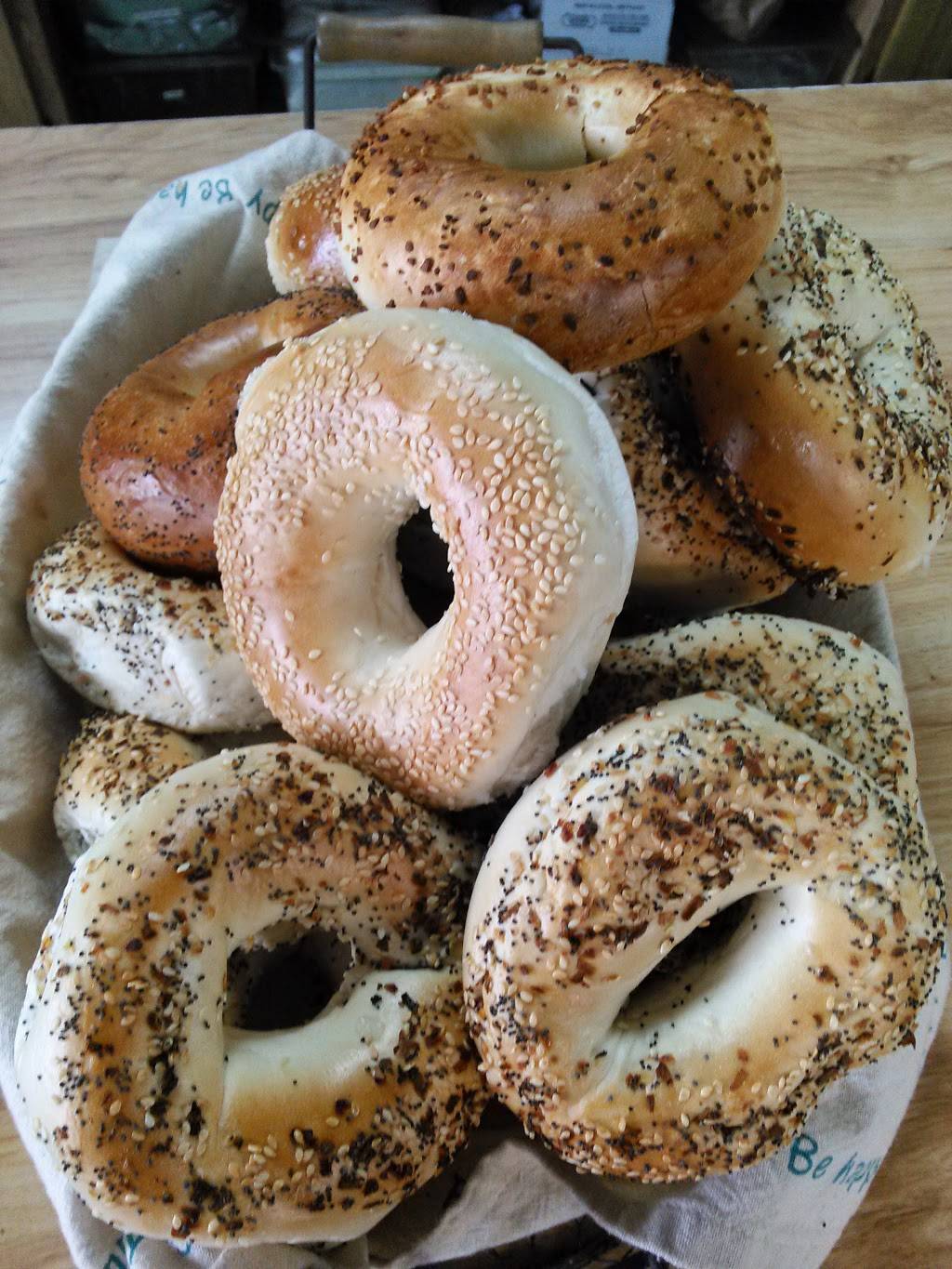 BAGEL HUT - Breakfast & Lunch | restaurant | 4877 Coconut Creek Pkwy, Coconut Creek, FL 33063, USA | 9549570057 OR +1 954-957-0057