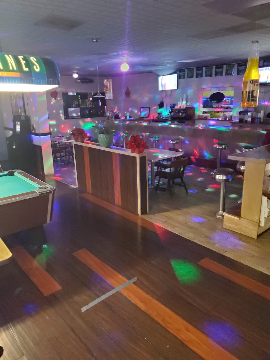 La Gata Cafeteria | restaurant | 4329 SW 75th Ave, Miami, FL 33155, USA | 3052664520 OR +1 305-266-4520