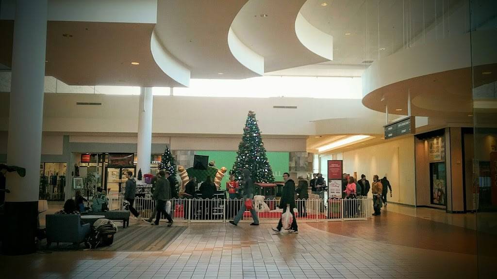 SouthPark Mall | shopping mall | 4500 16th St, Moline, IL 61265, USA | 3097976142 OR +1 309-797-6142