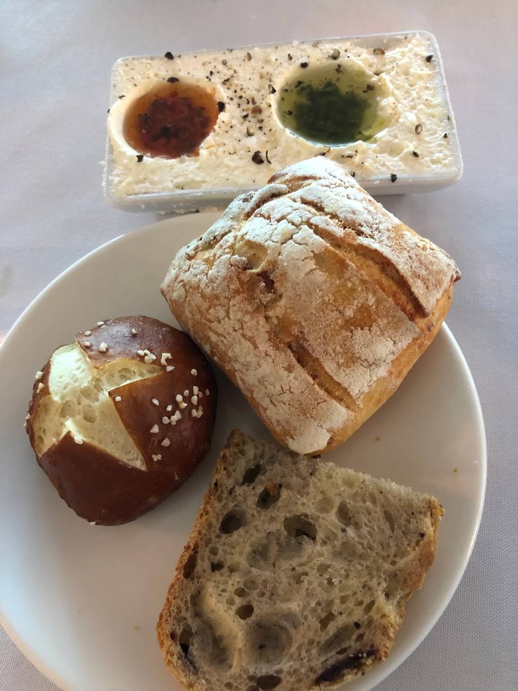 Vintner Grill | restaurant | 10100 W Charleston Blvd #150, Las Vegas, NV 89135, USA | 7022145590 OR +1 702-214-5590