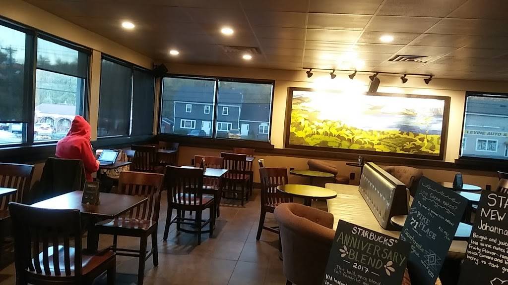 Starbucks | cafe | 38 Danbury Rd, New Milford, CT 06776, USA | 8603542508 OR +1 860-354-2508