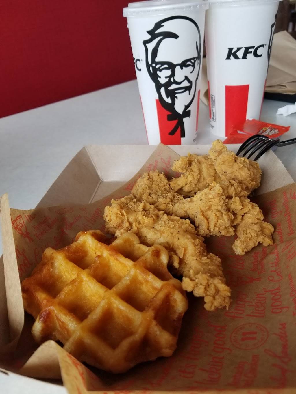 KFC | restaurant | 6636 South Ave, Youngstown, OH 44512, USA | 3309657532 OR +1 330-965-7532