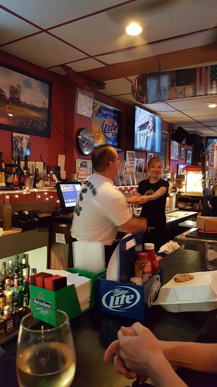 Henry James Saloon | restaurant | 577 Jamestown Ave, Philadelphia, PA 19128, USA | 2154838460 OR +1 215-483-8460