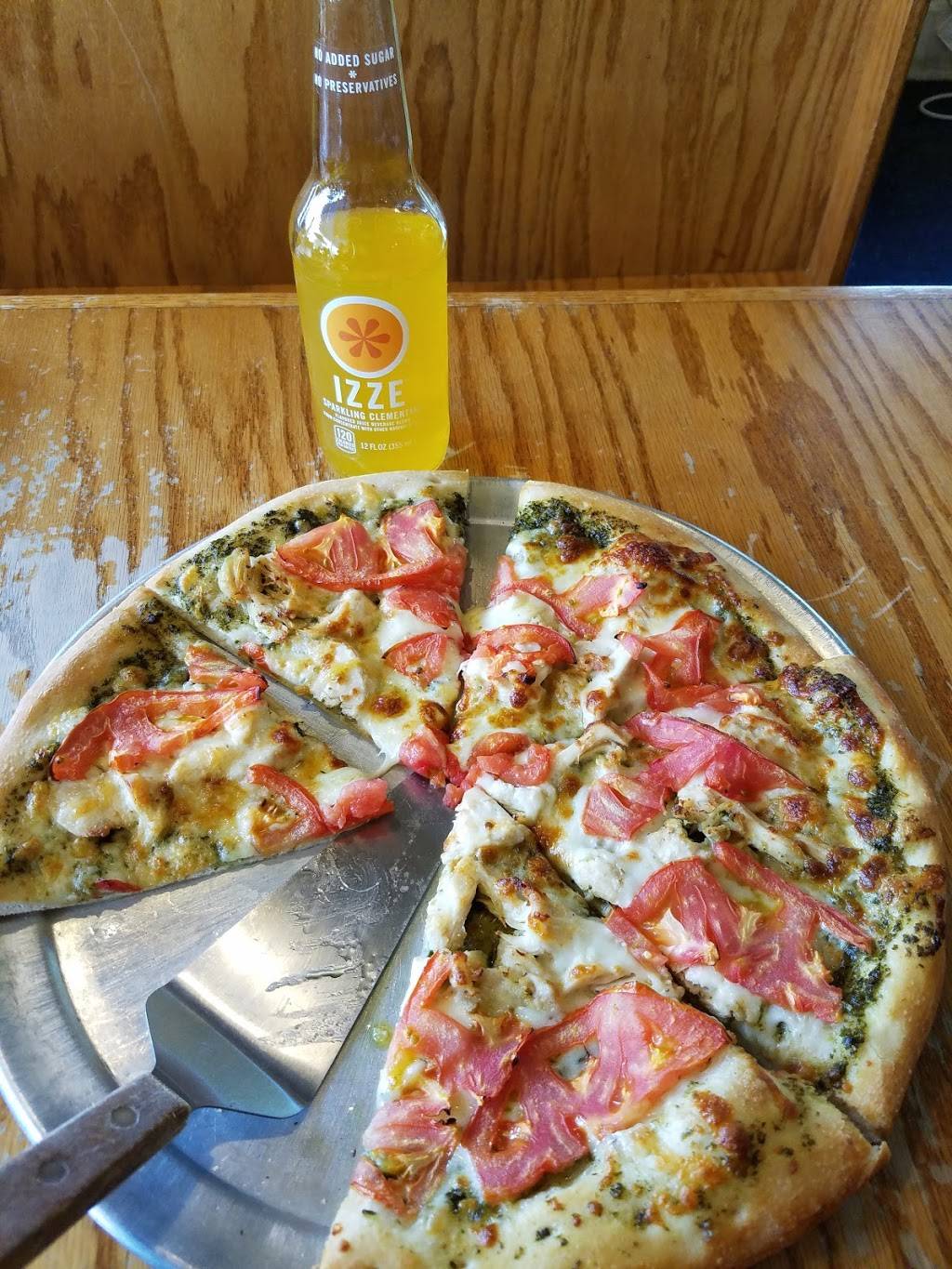 Hillside Pizza | restaurant | 77 Church St, Bernardston, MA 01337, USA | 4136480500 OR +1 413-648-0500