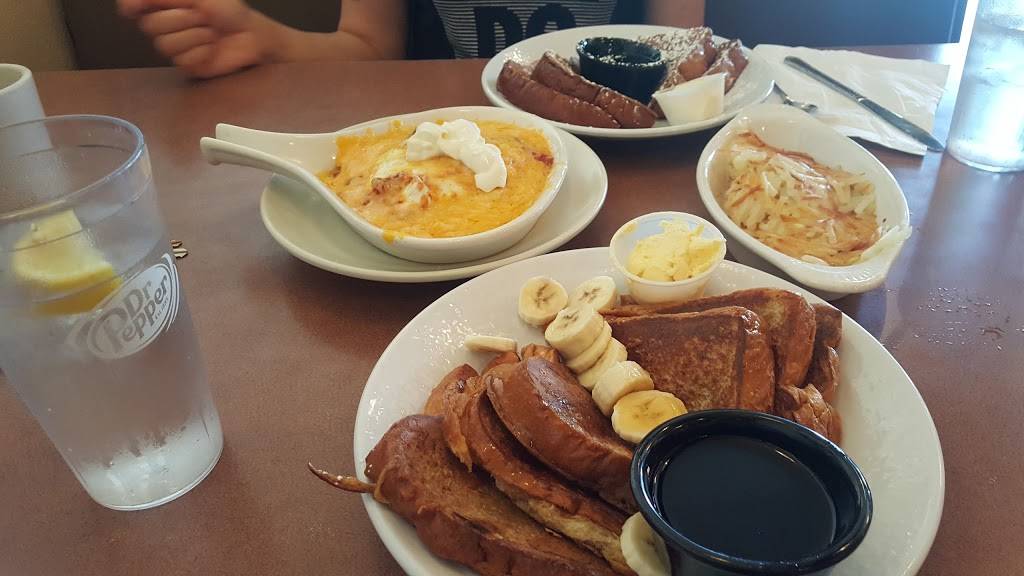 The Cracked Egg | restaurant | 7660 W Cheyenne Ave # 125, Las Vegas, NV 89129, USA | 7023957981 OR +1 702-395-7981