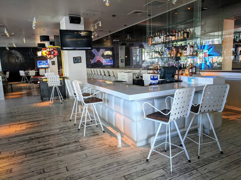 Lucky Strike | night club | 200 King St, San Francisco, CA 94107, USA | 4154008260 OR +1 415-400-8260