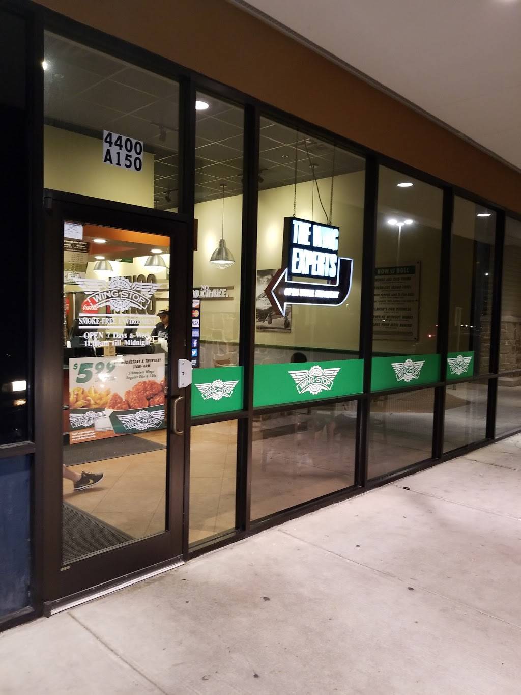 Wingstop | restaurant | 4400 North Fwy, Houston, TX 77022, USA | 7139369464 OR +1 713-936-9464