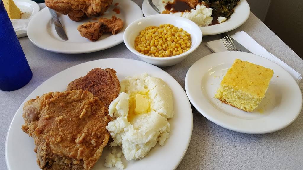 Js Cafe | restaurant | 20853 Grand River Ave, Detroit, MI 48219, USA | 3135337913 OR +1 313-533-7913