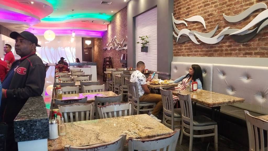 Malecon | restaurant | 5592 Broadway, Bronx, NY 10463, USA | 7184325155 OR +1 718-432-5155