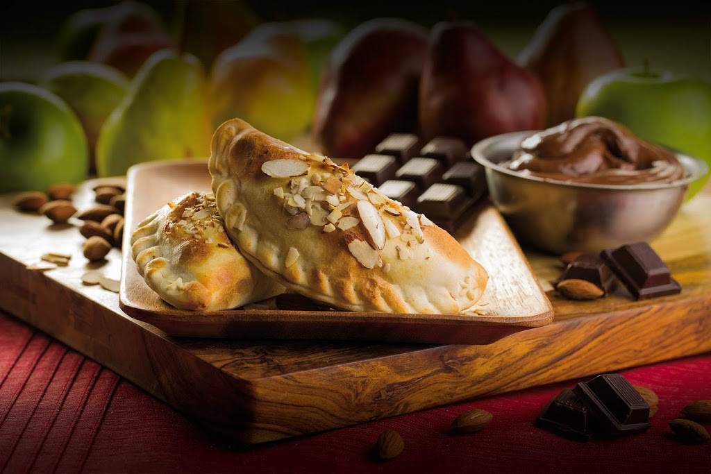 Nuchas Brooklyn Borough Hall | restaurant | 233 Joralemon St, Brooklyn, NY 11201, USA | 9177737628 OR +1 917-773-7628