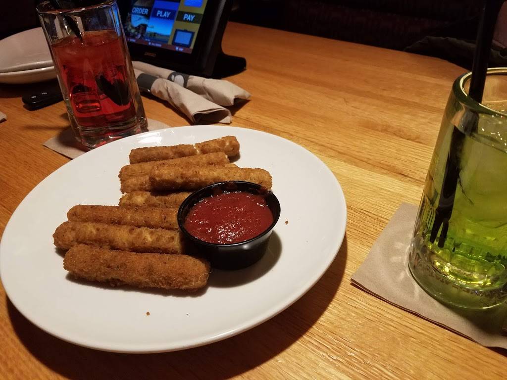 Applebees Grill + Bar | restaurant | 3741 8th St SW, Altoona, IA 50009, USA | 5159678646 OR +1 515-967-8646